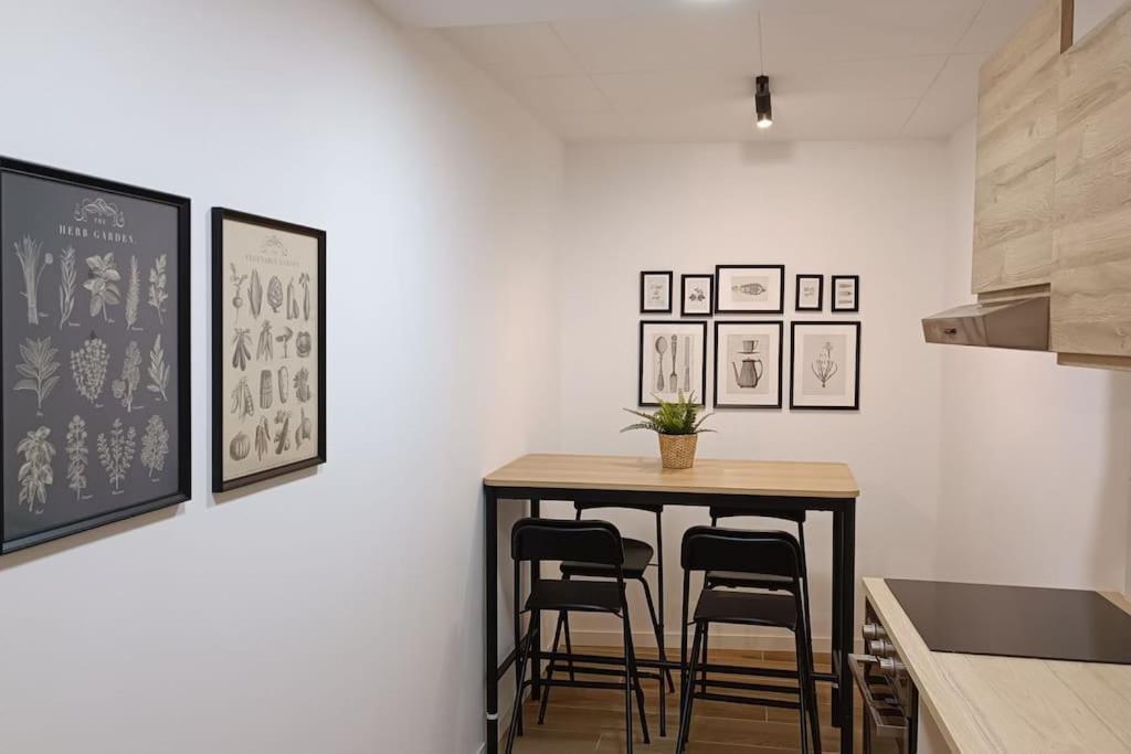 Boutique Apartment Ave Centro Lerida Buitenkant foto
